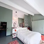 Maison De 250 M2 Jardin Jo 2024
